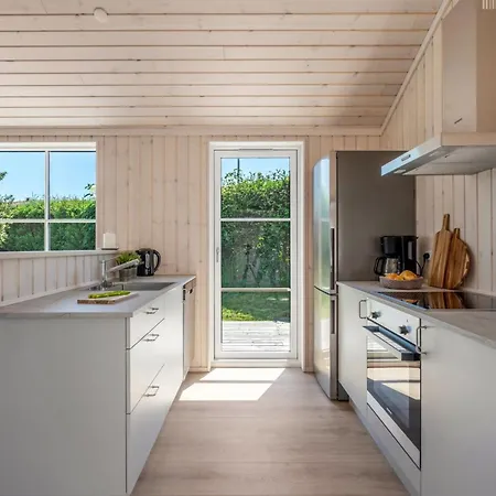 Feriehus Vaeinoe - 200m From The Sea By Interhome *