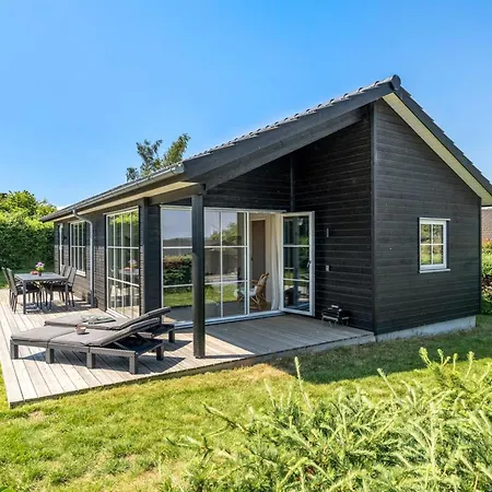 Feriehus Vaeinoe - 200m From The Sea By Interhome *